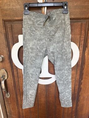 Zyia Pocket Drawstring Leggings, size 6-8, Like new